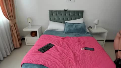 Snapshot of katnia_and_marcuz chatting on March 8, 6:16 pm Katnia and Marcuz online show from March 8, 6:16 pm