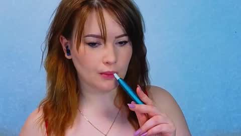 katniss_k online show from February 3, 6:40 am