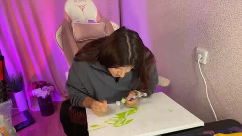 Snapshot of katrin_kristal chatting on October 21, 7:39 pm naked in pvt show 100 tk online show from October 21, 7:39 pm