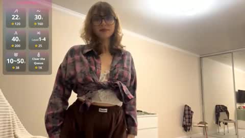 Olivia online show from March 27, 5:36 pm