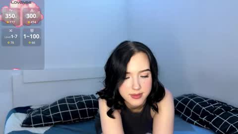 KayaNorth online show from October 9, 9:42 pm