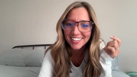 jordyynashley online show from December 1, 4:05 pm