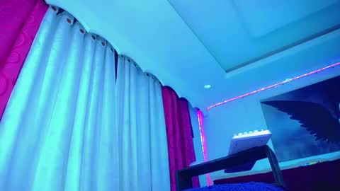 kayla_sexx online show from September 30, 2:44 am