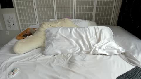 Kayla Cruise online show from January 22, 5:28 pm