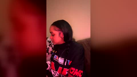 Kayla gold online show from January 9, 9:42 pm