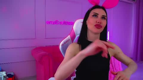 Kayla online show from June 22, 3:25 am