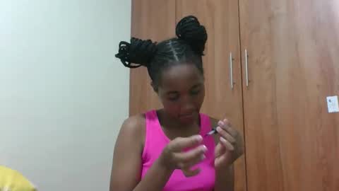 kaylar online show from March 29, 4:41 pm