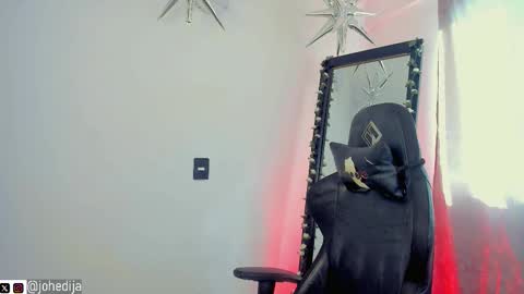 INSTAjohedija online show from February 4, 8:57 pm