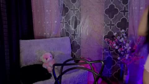 Kaylee online show from March 9, 6:12 pm