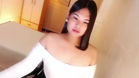 Y O U R        F U T U R E       K A Y L E E  online show from October 7, 6:48 pm