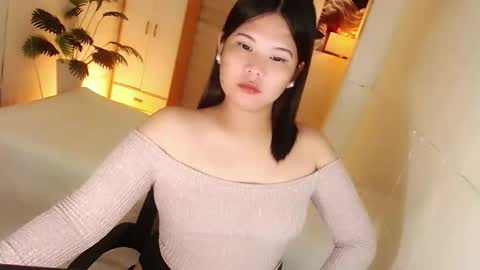 Y O U R        F U T U R E       K A Y L E E  online show from November 28, 6:37 pm