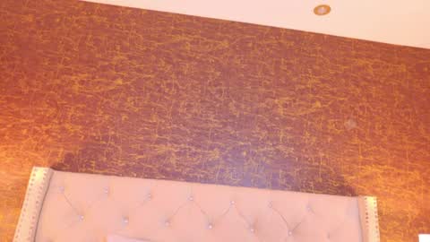  KAYLIE  online show from April 4, 11:34 pm