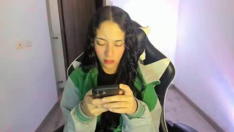 kaylie online show from February 3, 11:14 am