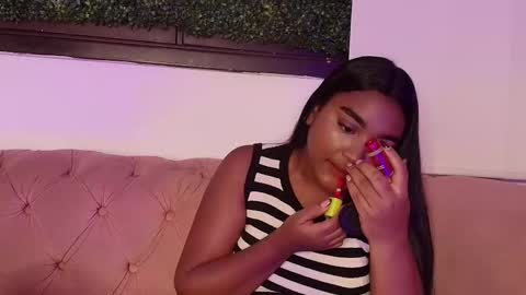 Kayna online show from March 18, 7:09 pm