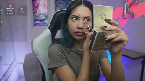 Kayra online show from November 25, 12:15 pm