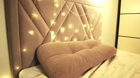 Kelly online show from January 11, 6:01 pm