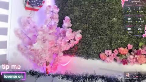 naty online show from December 16, 2:23 pm