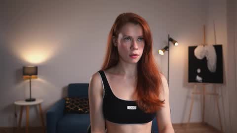 keira_knight online show from October 21, 10:46 pm