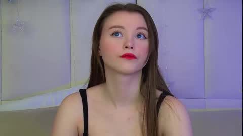 Keira online show from December 14, 6:52 am