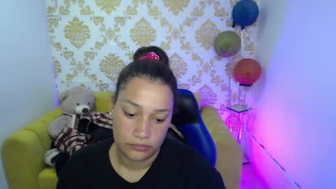 Snapshot of keiry_m chatting on October 15, 2:37 am Keiry online show from October 15, 2:37 am
