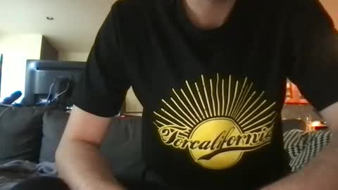 Snapshot of kelkun2828 chatting on October 18, 3:38 pm kelkun2828 online show from October 18, 3:38 pm