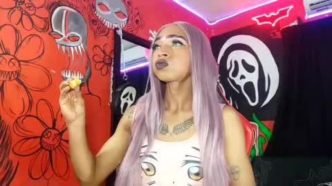 kell online show from October 6, 1:18 pm