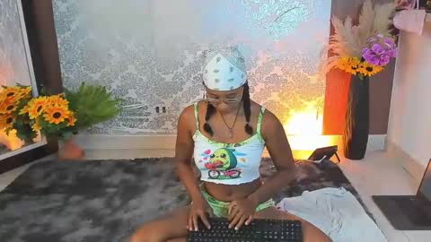 kelly__thomson online show from September 21, 12:20 pm