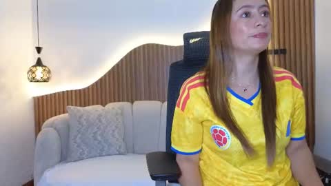Kelly online show from June 27, 11:38 am
