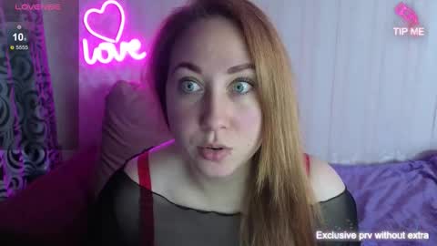 kellycrystall online show from September 21, 6:28 am