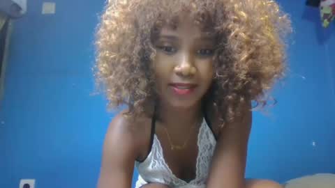 kelyhondra online show from April 12, 11:53 pm