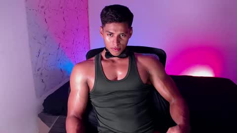 ken__owensx online show from May 13, 5:11 pm