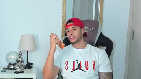 ken_mailik online show from February 1, 5:15 am