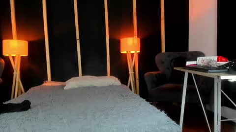 kendal online show from December 21, 11:24 pm