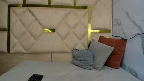 kendall69__ online show from September 9, 2:28 pm