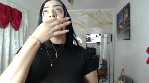 kendall  online show from April 13, 4:06 am