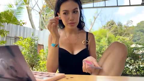 Hello my name is Kenzie its my third day here nice to meet youTGMamiMiami  Give me 50 thumbs ups online show from March 6, 4:33 am