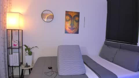 kendel_dimitri online show from May 21, 6:31 am