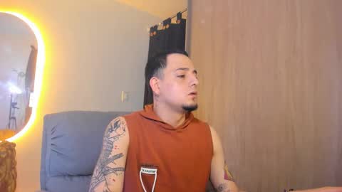 kendel_dimitri online show from February 10, 4:19 am