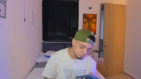 kendel_dimitri online show from March 25, 12:12 pm