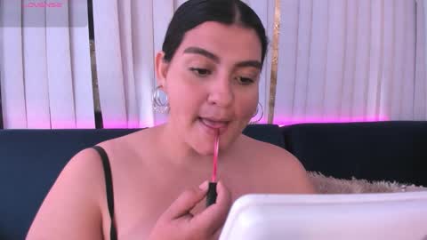 Kendra crow online show from December 15, 6:26 pm