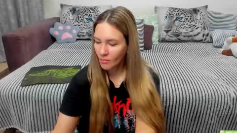 Snapshot of kendra_xx_ chatting on October 27, 12:54 am Kendra online show from October 27, 12:54 am
