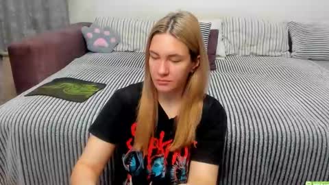 Kendra online show from December 2, 12:20 am