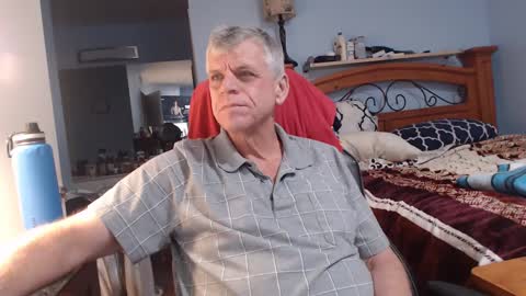 kent_ham online show from December 31, 1:47 am