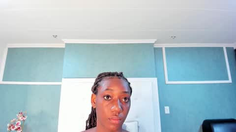 Snapshot of kentha_mitchells chatting on September 17, 10:52 am kentha_mitchells online show from September 17, 10:52 am