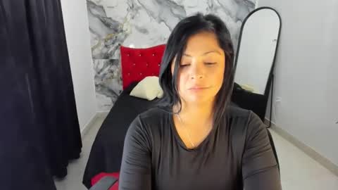 kerena929004 online show from March 3, 11:01 pm