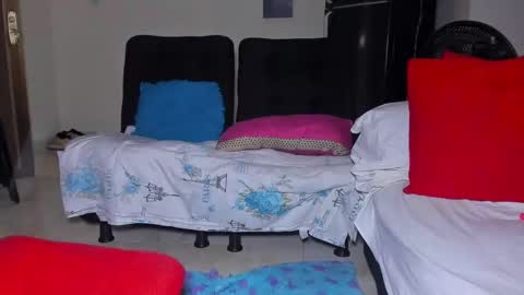 Kerlysmith24 online show from November 17, 8:44 pm