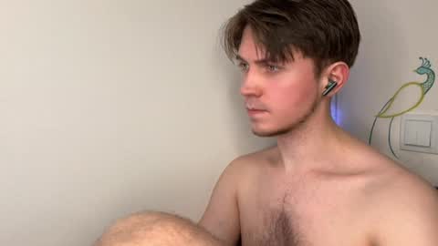 Kero online show from April 6, 9:27 pm