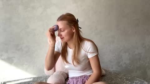 Elizabeth online show from November 14, 3:20 am