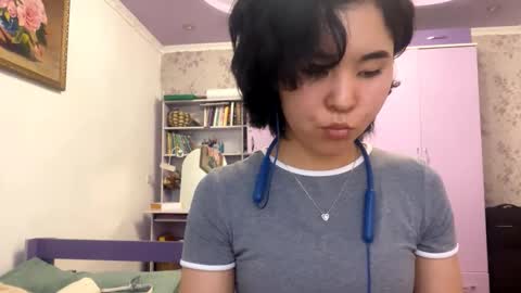 Jenny  online show from February 20, 4:12 am