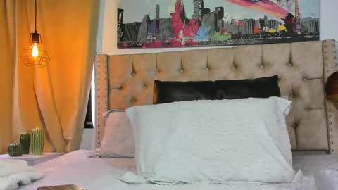 Kery Hillson online show from March 11, 12:28 pm